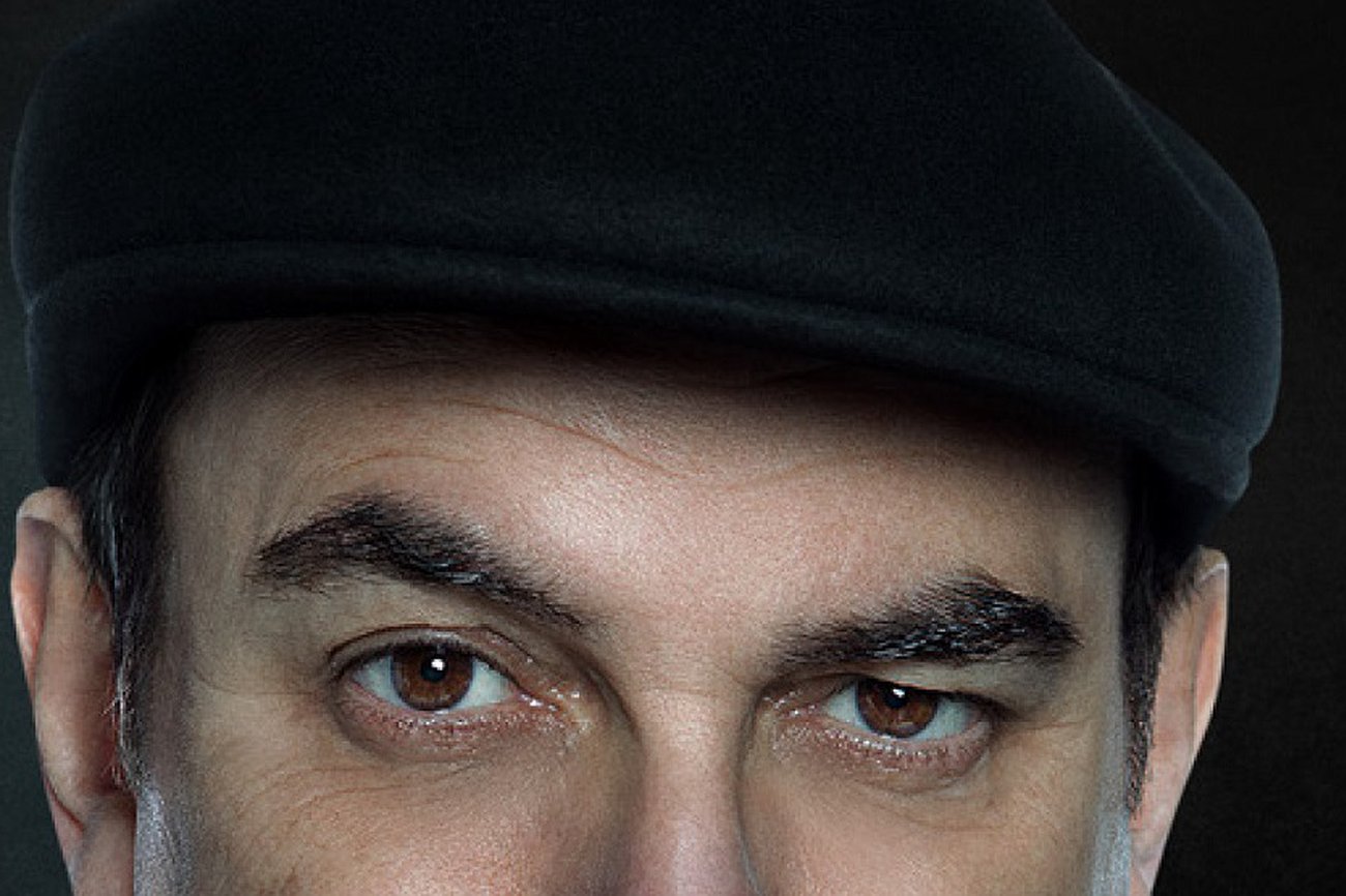 Neruda (3):  La estrategia comercial de Fábula Producciones