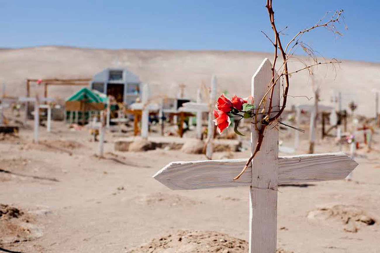 Las cruces de Quillagua (Jorge Marzuca, 2012)