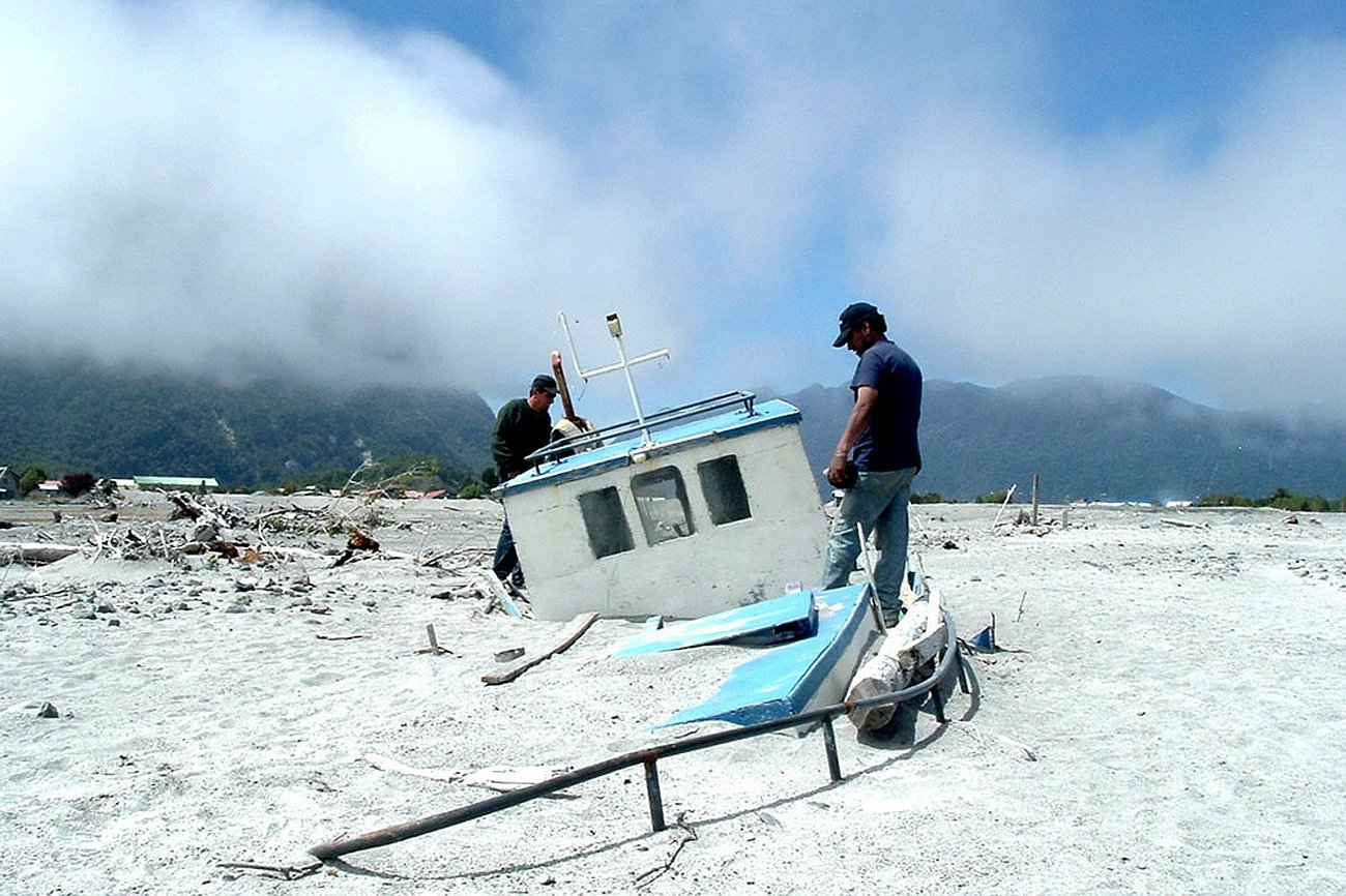 Vecinos del volcán (Iván Tziboulka, 2013)