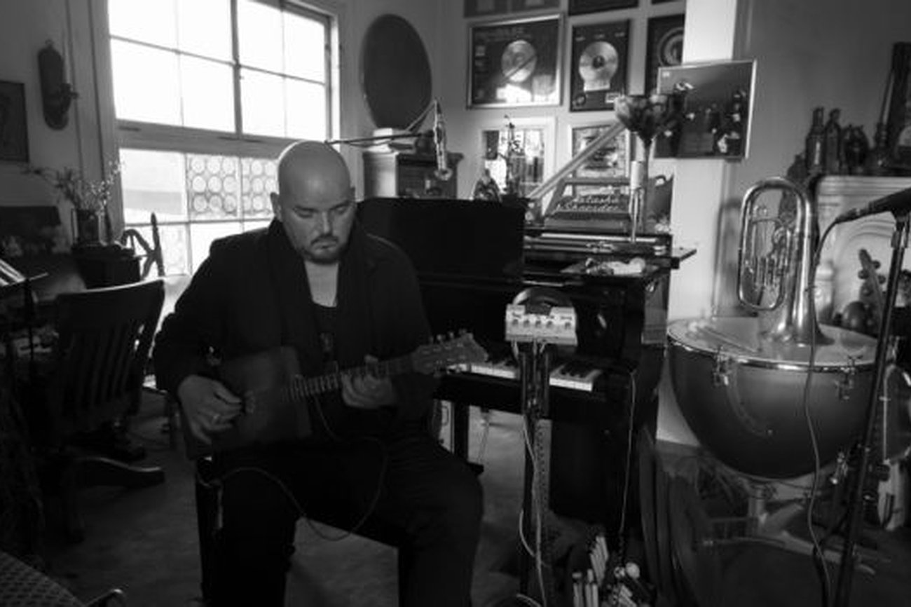 Unifinished Plan. El camino de Alain Johannes (2): Volver al lugar de origen