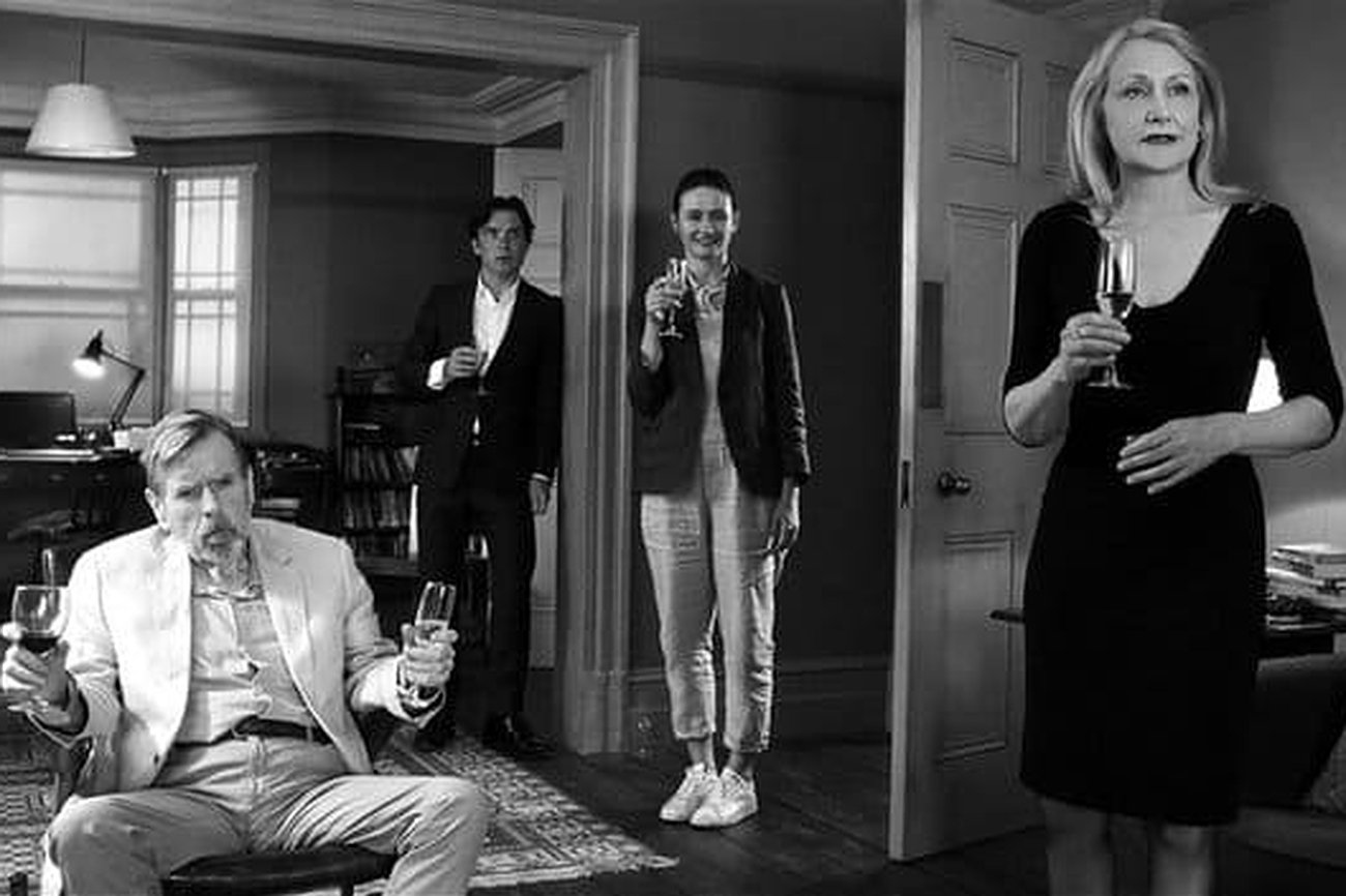 The Party (1): Sin fisuras
