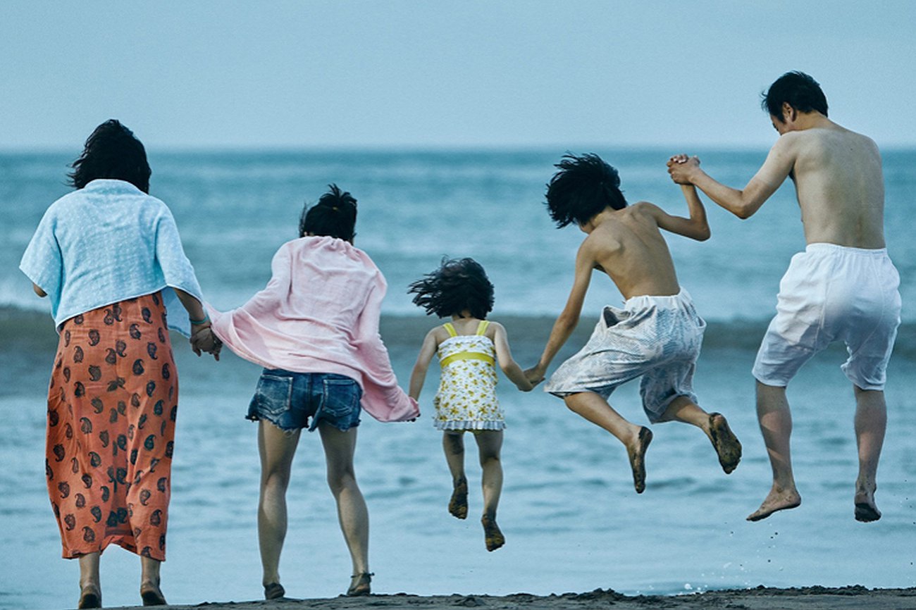 Somos una familia (2): La infancia y la revolución